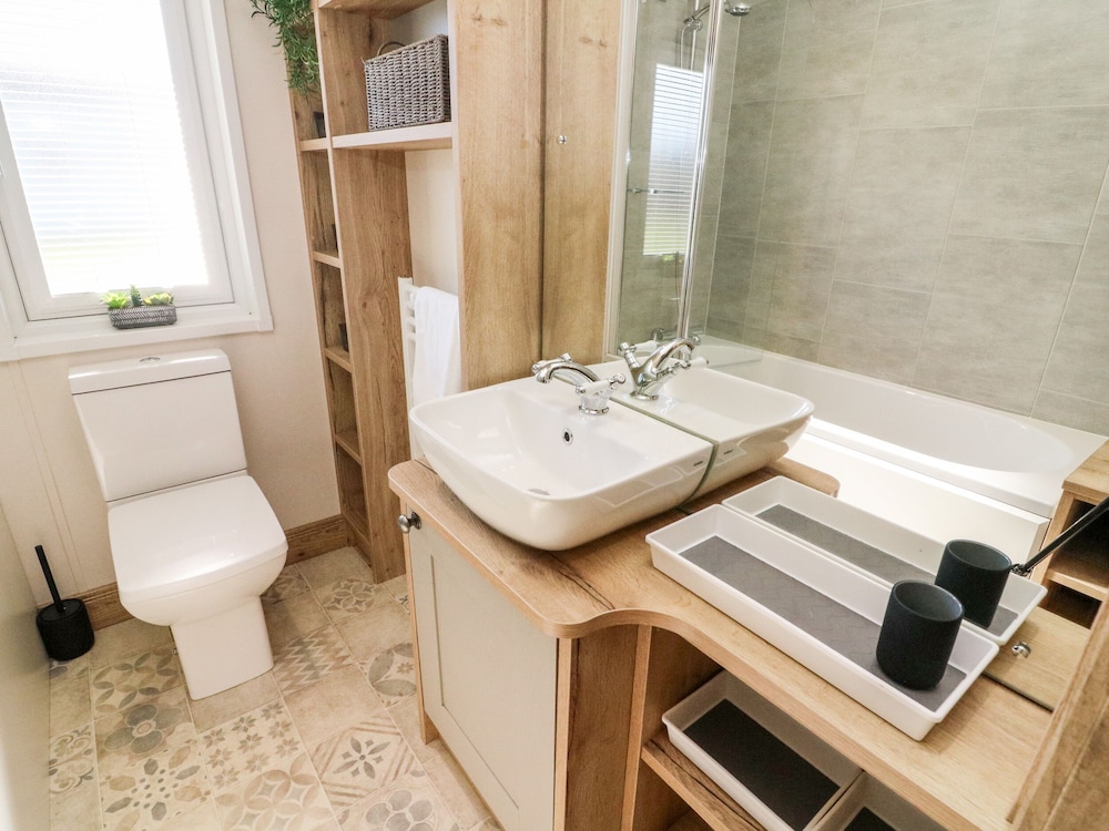 Curlew Lodge