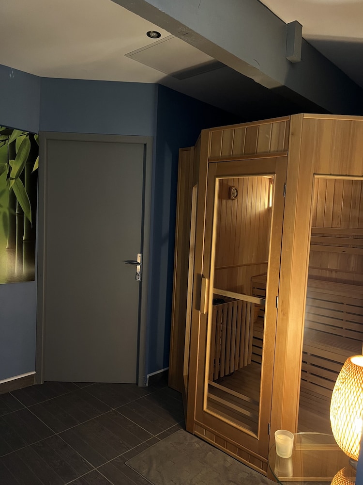 Le Clos Romantic