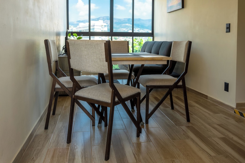 Cozy Apartment 2 Bedrooms Amenities