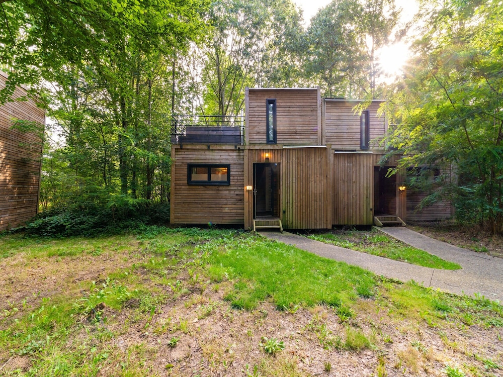 Cozy Forest Escape for Four