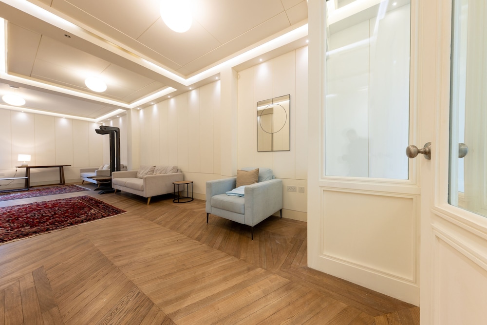 Elegant 5bdrm Townhouse in Camden