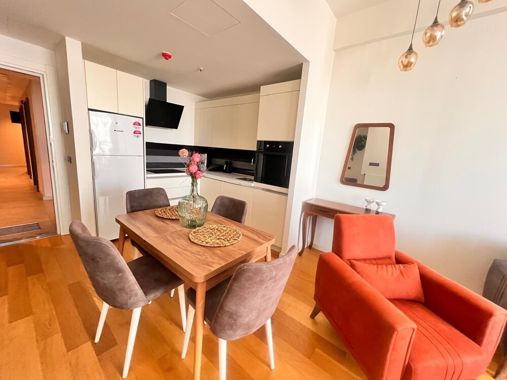 G Tower Residence Apartment Rentals