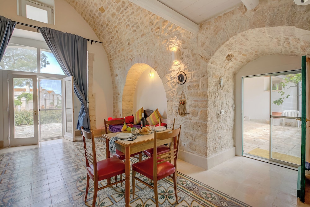 Annunziatella Apulian Farm Experience