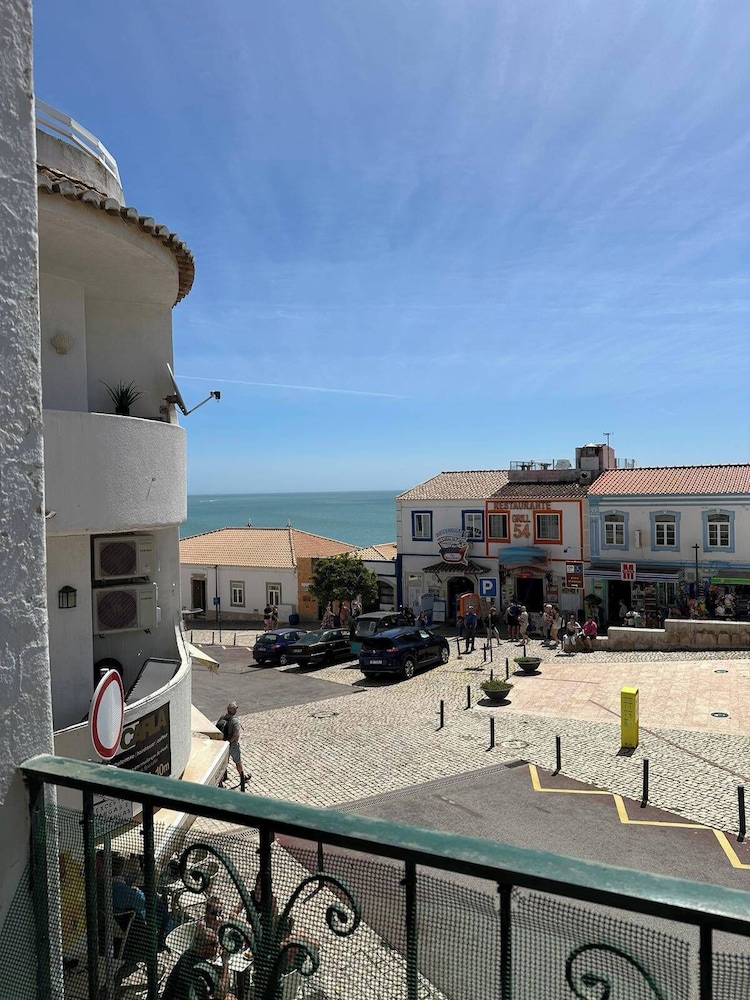 Cosy 3 bed Apartment Albufeira Old Town