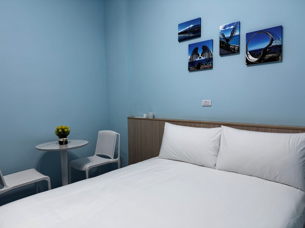 ZHIBEN SUNFLOWER BED AND BREAKFAST