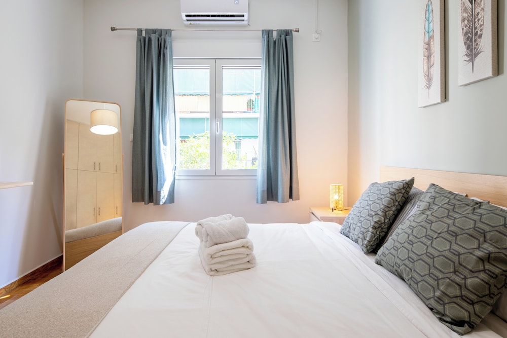 Astrea 1- Bedroom Apartment in Athens