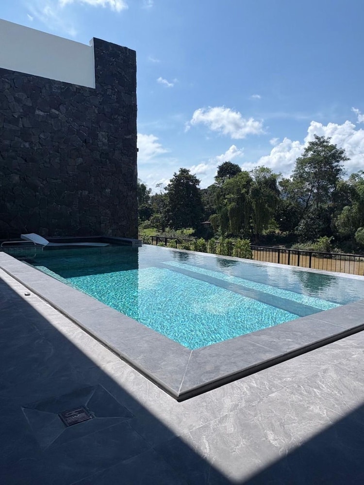 Song View Pool Villa
