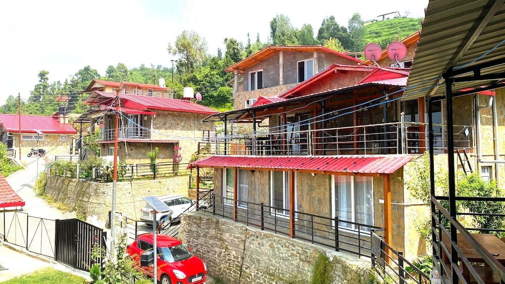 Country Holidays Himalayan View Cottages Mukteshwar