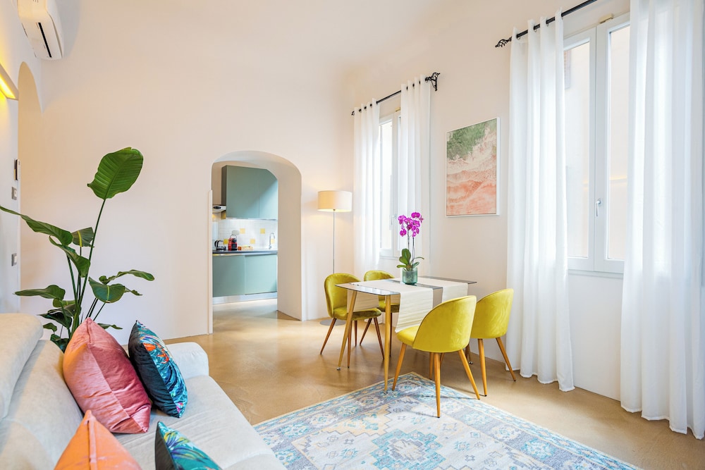 Condotta 16 Apartments