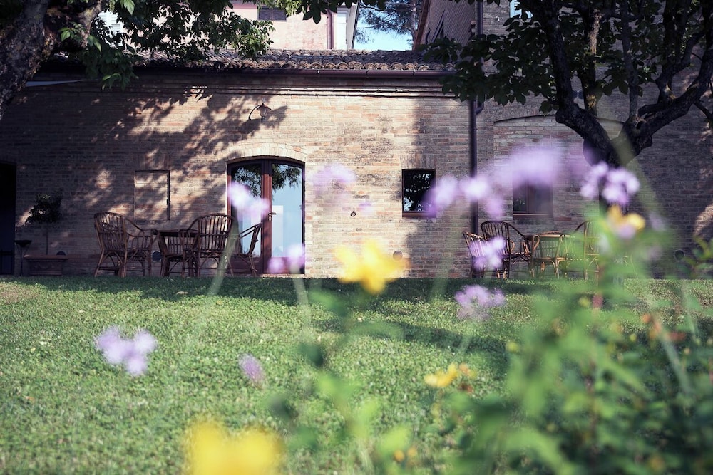 Borgo Sorbatti Country House