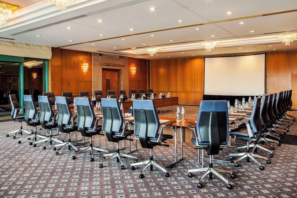 Hilton Dubai Jumeirah
