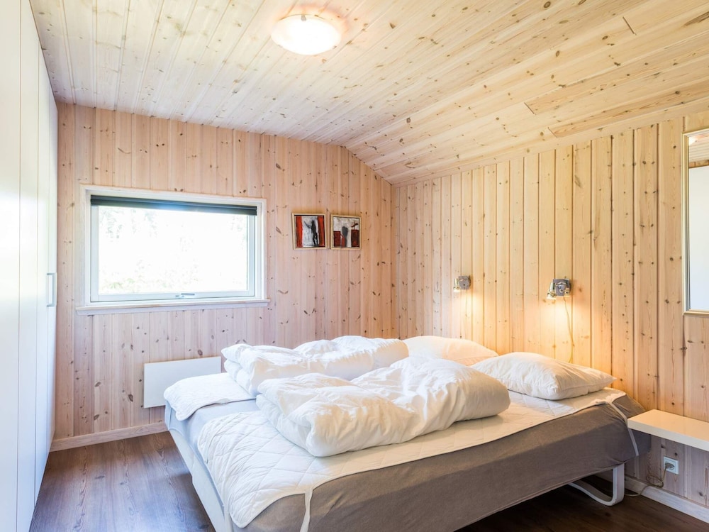 8 Person Holiday Home in Blavand view 4