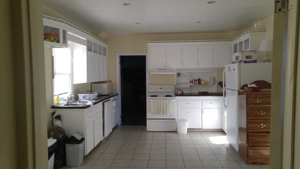 Elevate Rooms at 66 Montague