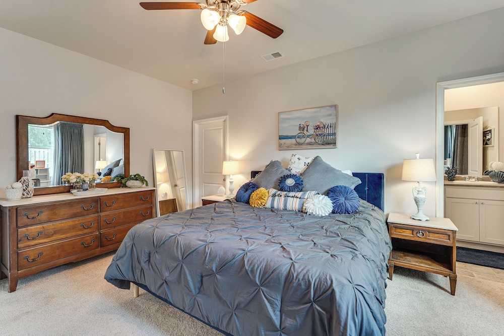 7 Mi to Dtwn Augusta! Modern Family Home