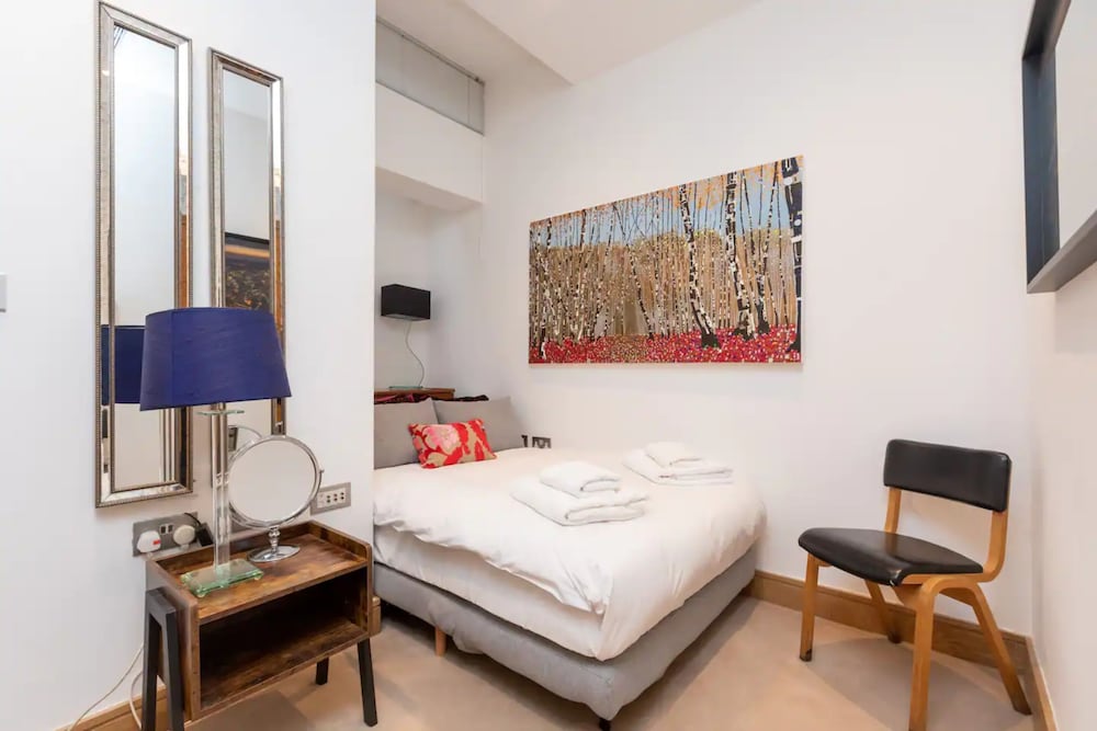 Luxurious 2 Bedroon Flat in the Heart of London