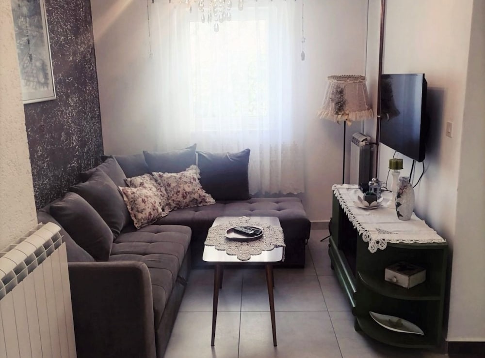 Spacious Novi Vinodolski Apartments With Terrace and Shared Pool