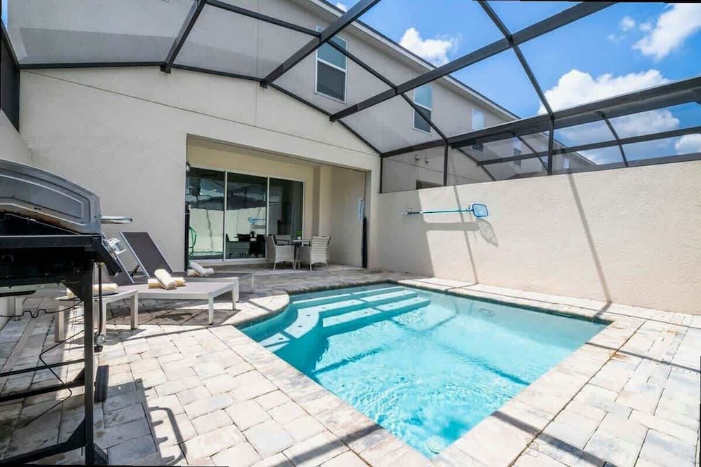 Splendid 6Bd w Private Pool Solara Resort 2154