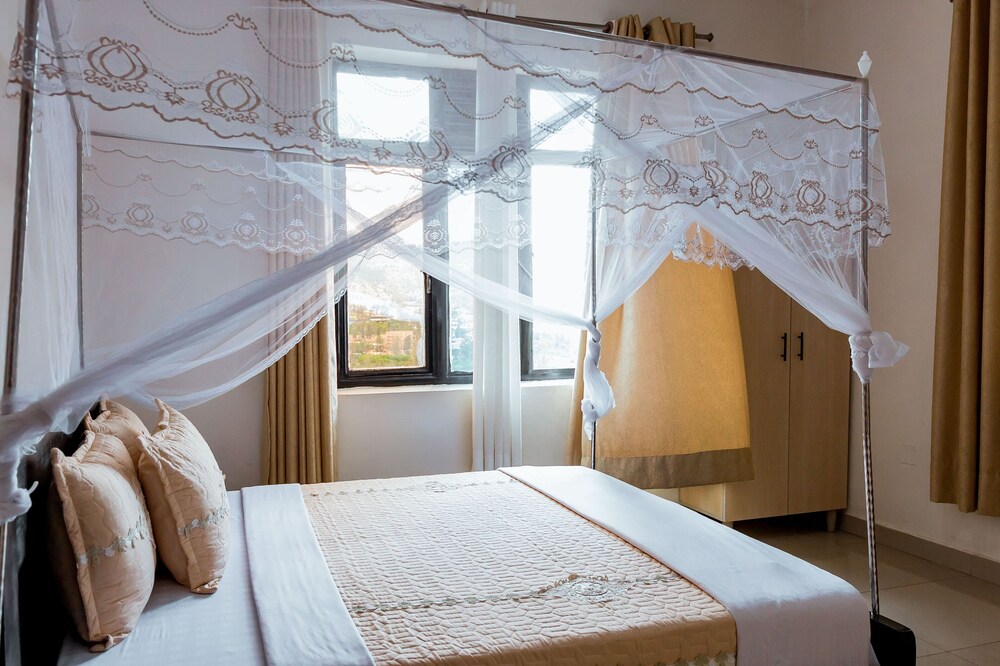 Nyumbani Cottages - Kimihurura view 2
