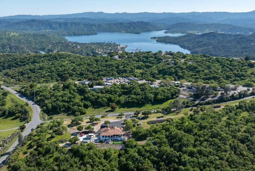 Blue Oak Oasis