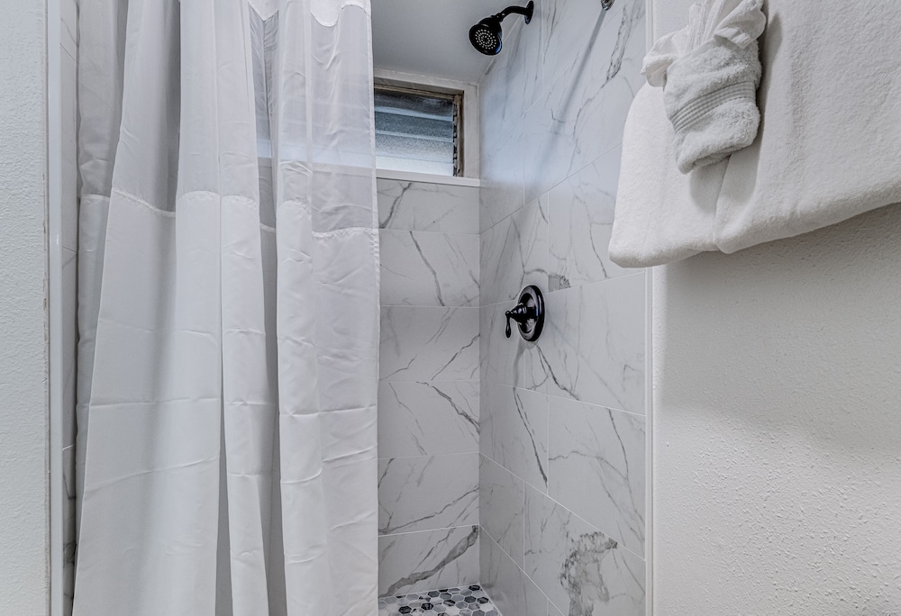 Napili Shores C117 Condo by Redawning - Image 4