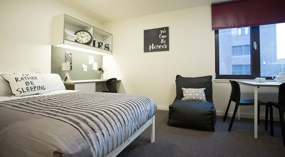 Powis Place - Campus Residence