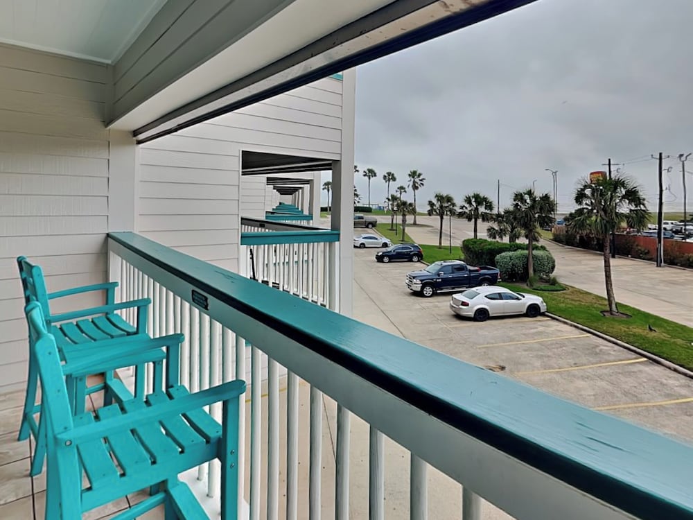 Sweet Gulf Views by Ryson Vacation Rentals