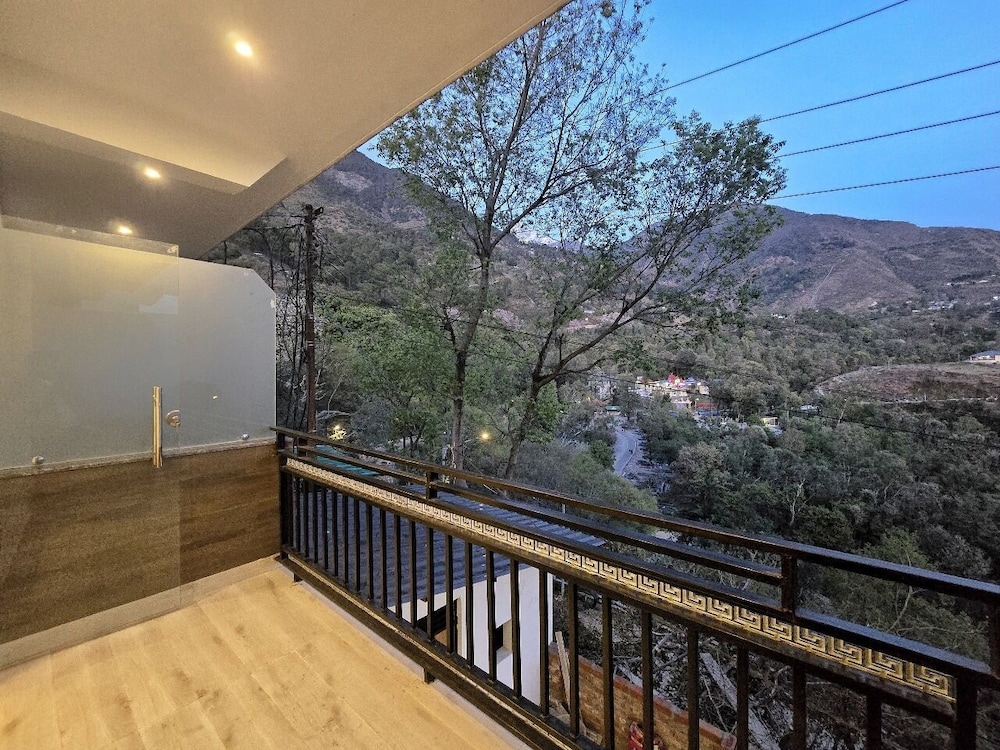 Aghor Guest House