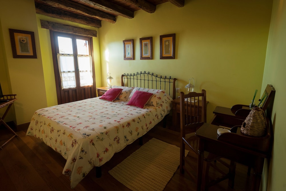 Casa Peluaga