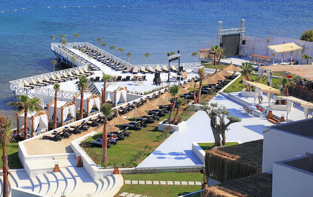 Design Plus Seya Beach Otel - Image 29