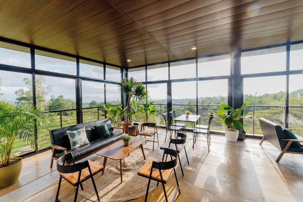 Spacio Caliraya