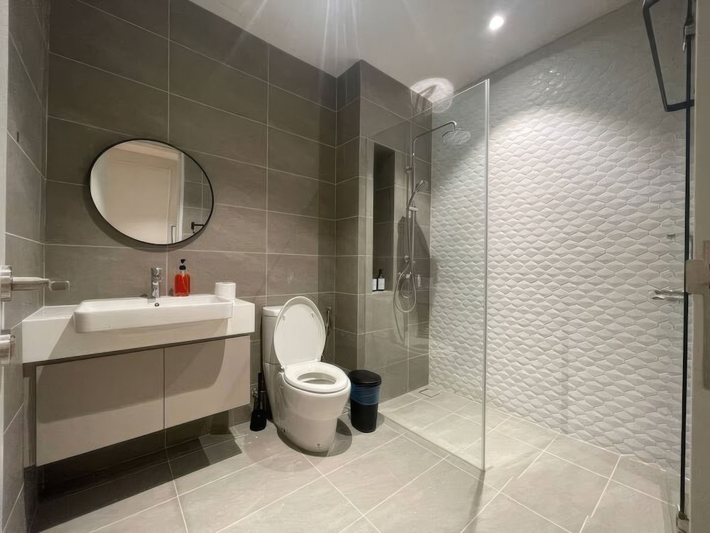 Platinum Quill Apartments Residences