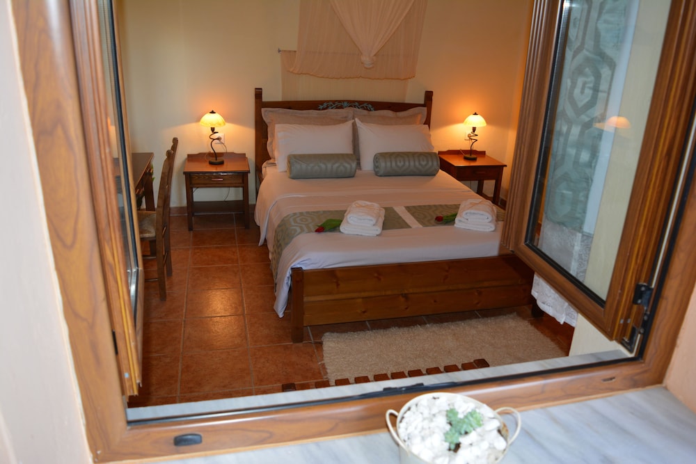 Elianthos Villa