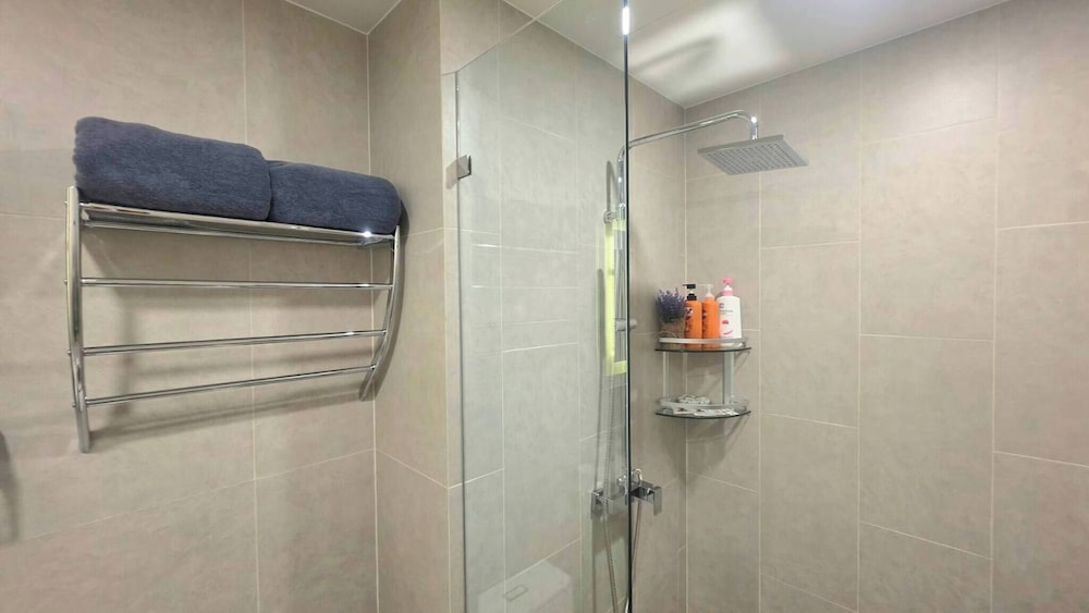 Room-a304 - 1 Bedroom Condo With Sea Vie