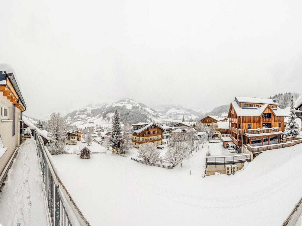 Penthouse Apartment in Wagrain Near ski Area