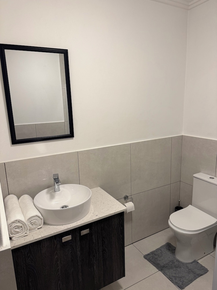 2BR-2BA - Rivonia Residence 1