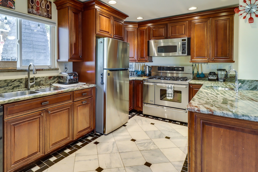 Reno Vacations - Spacious Reno Vacation Rental 3 Mi to Midtown! - Property Image 29