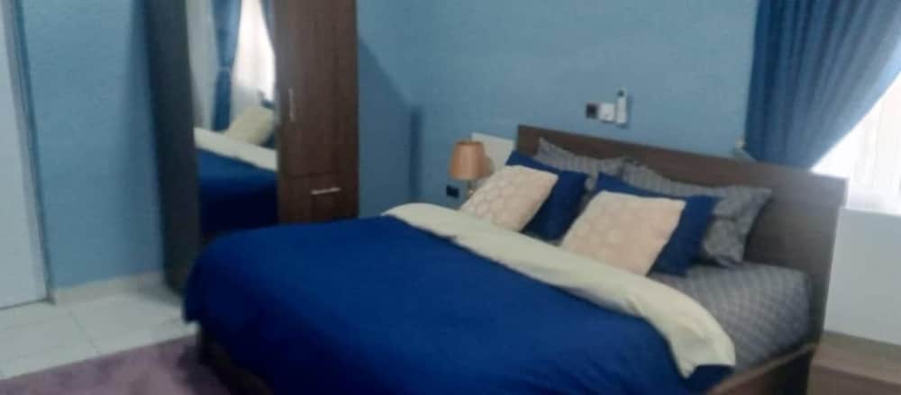 SNS Apartments