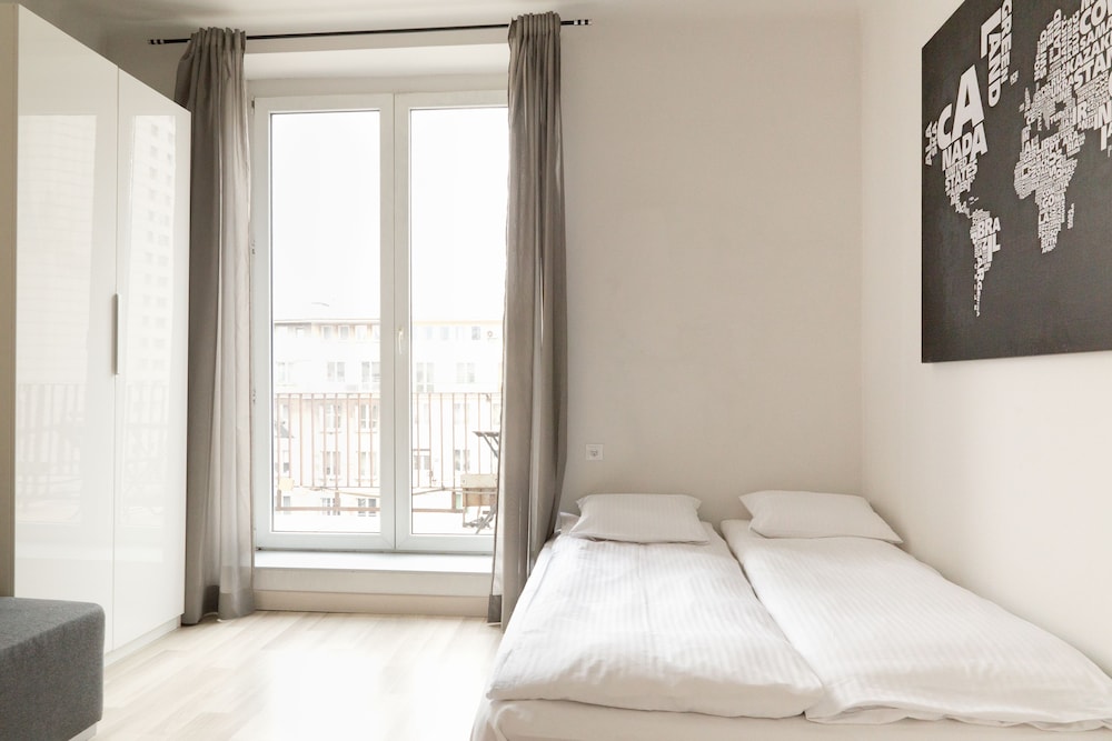 Apartamenty Wawa Centrum by Your Freedom