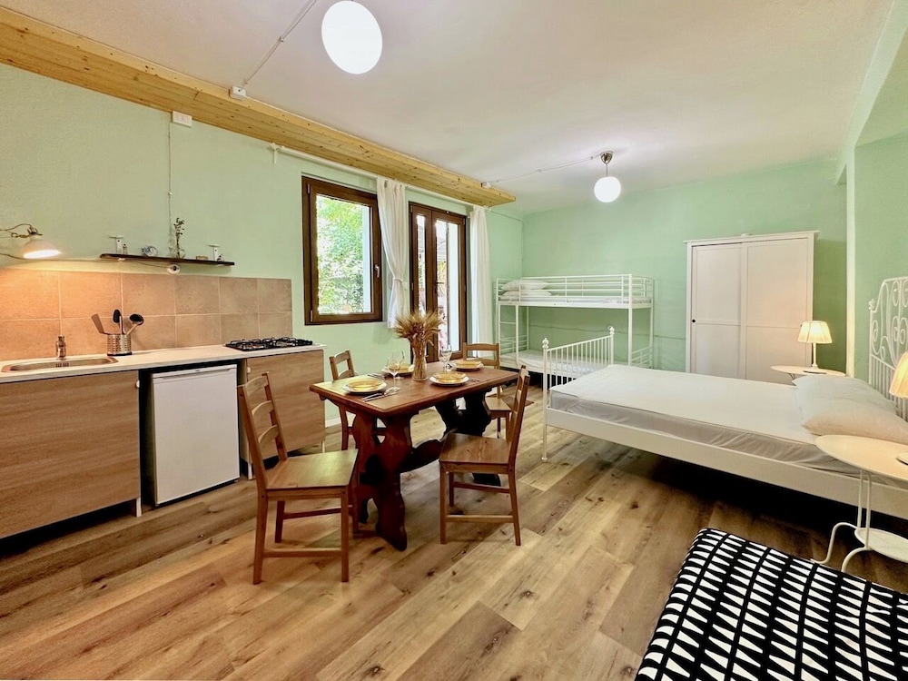 the Gelso in Historic Villa With Pool in Senigallia