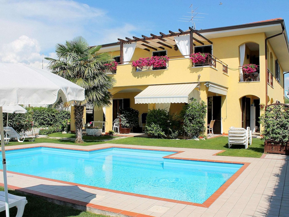 Holiday Home in Lazise Near Gardaland photo 4