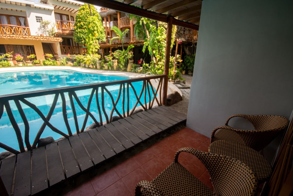 Red Coconut Beach Hotel