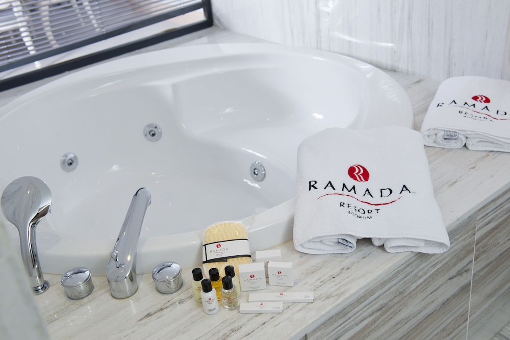 Ramada Resort by Wyndham Bodrum - Image 71