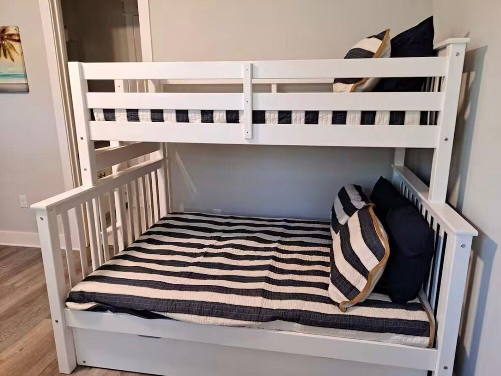 Pet Friendly Beach Retreat on 30a - Sleeps 14