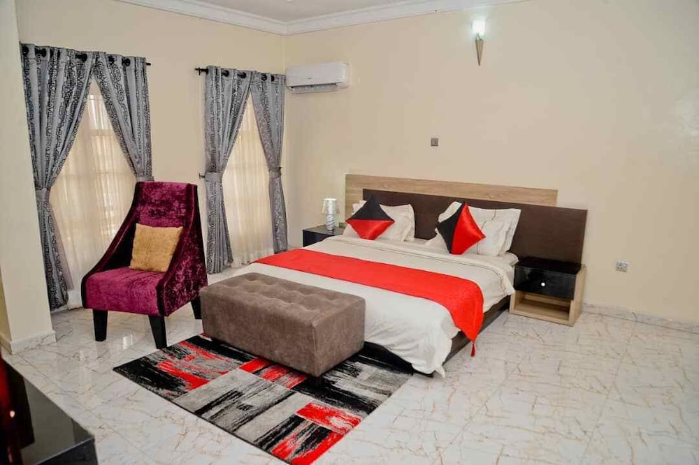 Aden 360 Apartments By Intra view 5