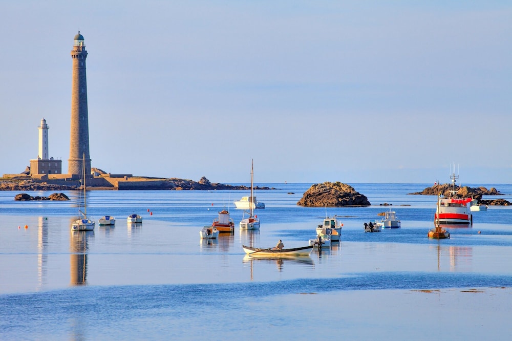 Holiday Home in Porspoder Near Plage du Bourg