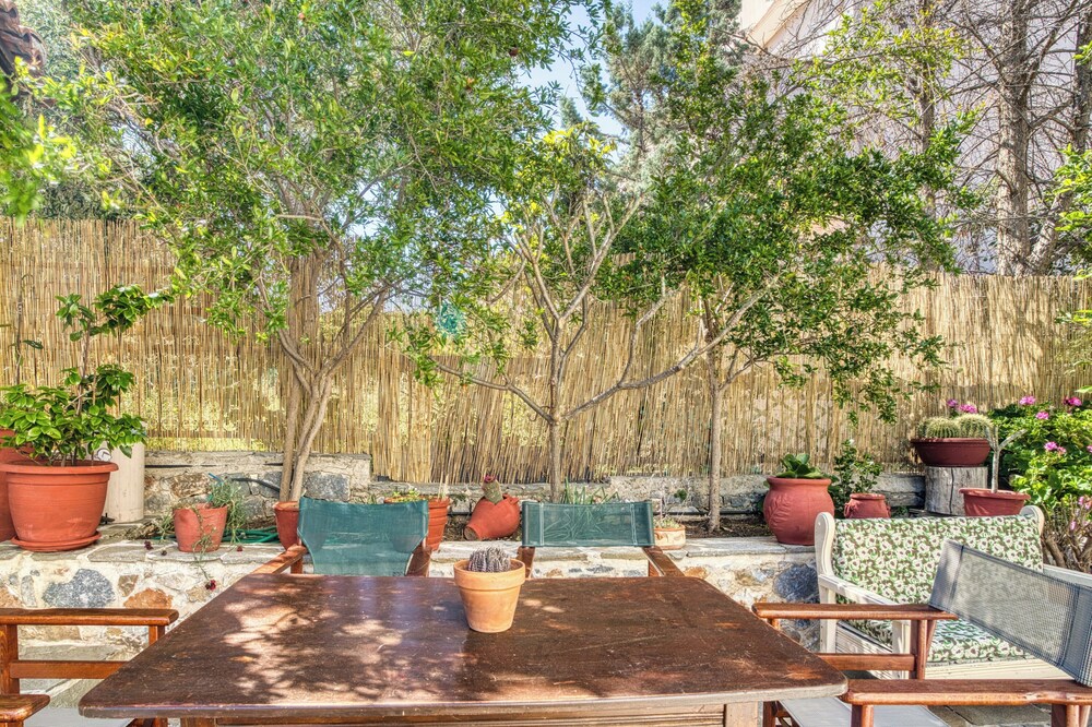 Marilizas Spacious Maisonette