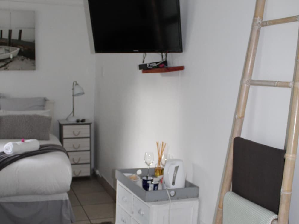 Blue's Guest House