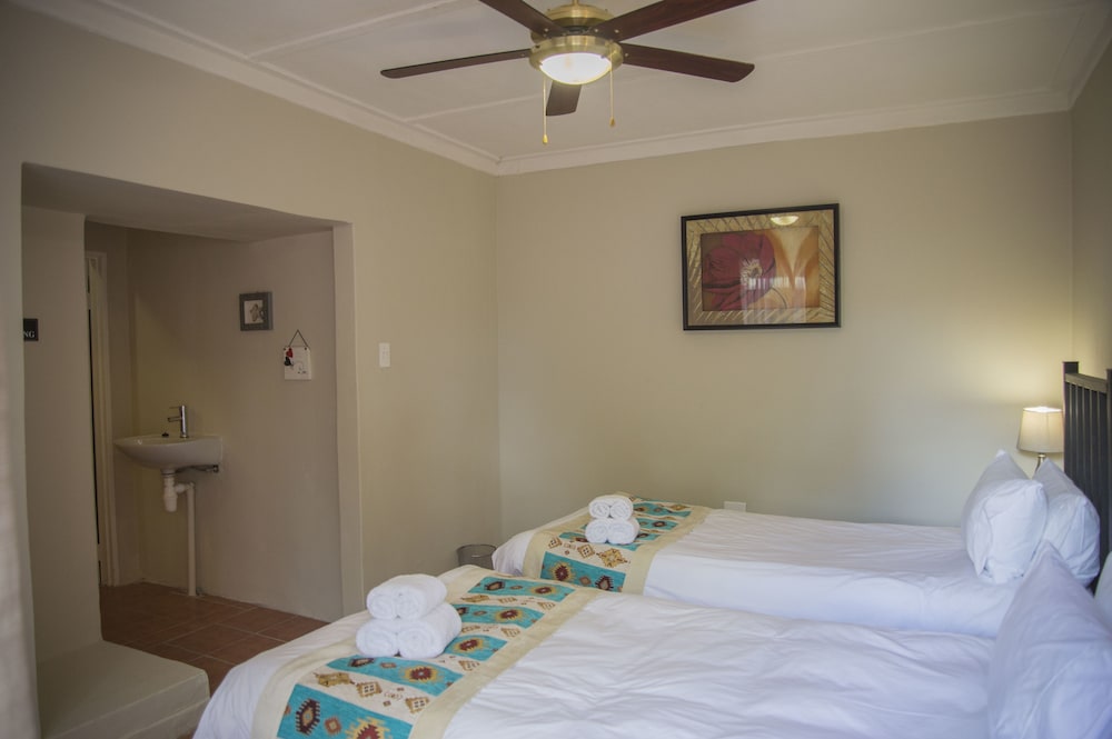 Tsumeb Backpackers & Safari