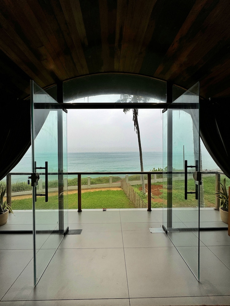 Tira Beach Resort