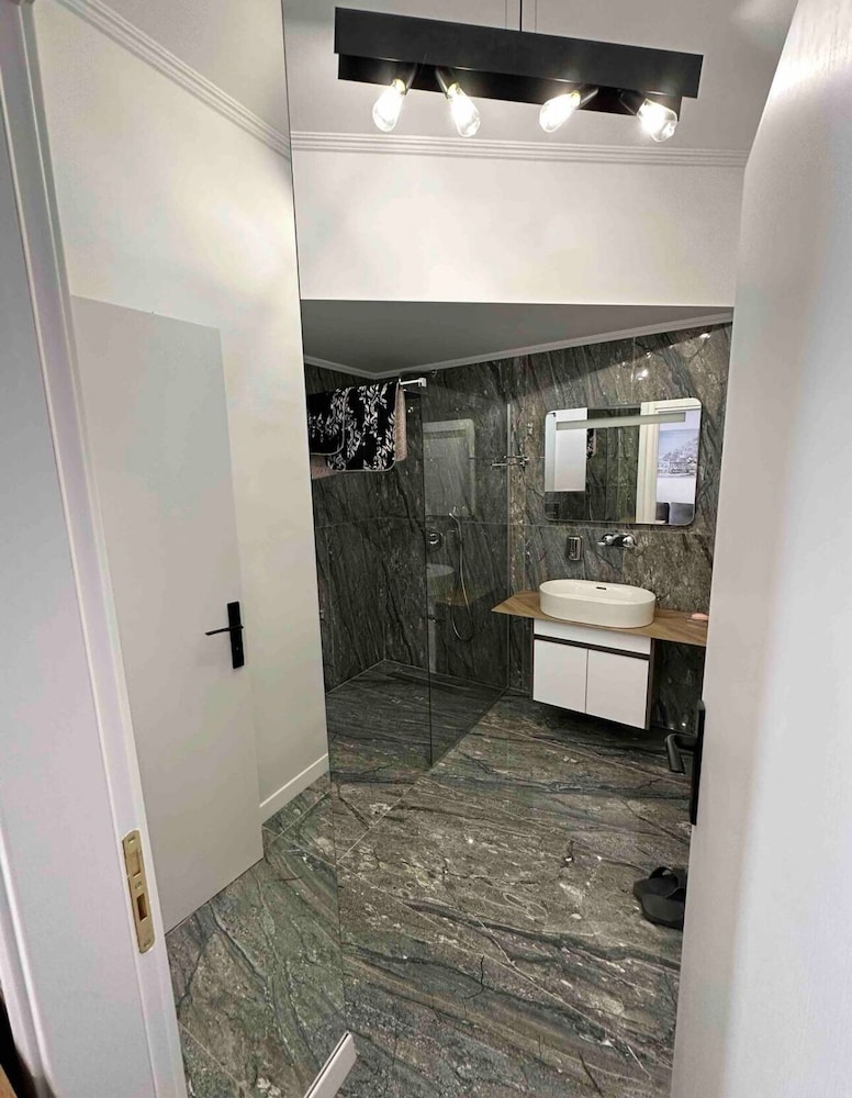 Saranda Exclusive Apartment 2